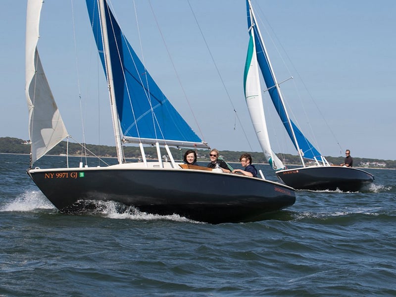 Sag-Harbor-Sailing-Rentals_KEY_luffing-the-jib