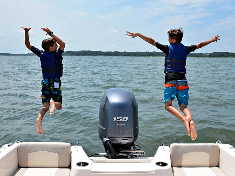 kids-jumping-off-boat_8_6